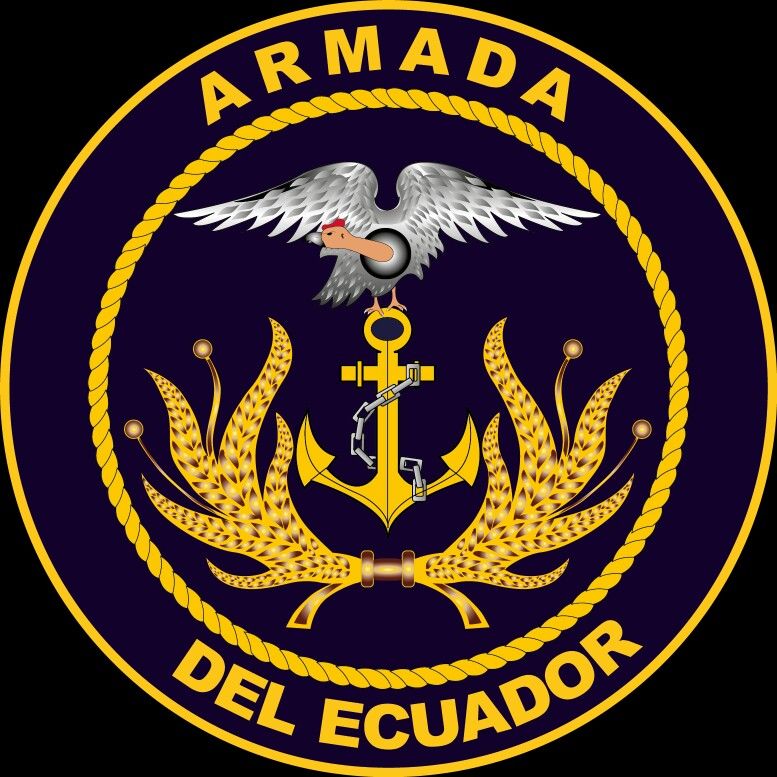 Chequeos médicos preventivos para aspirantes a la Armada en Quito.